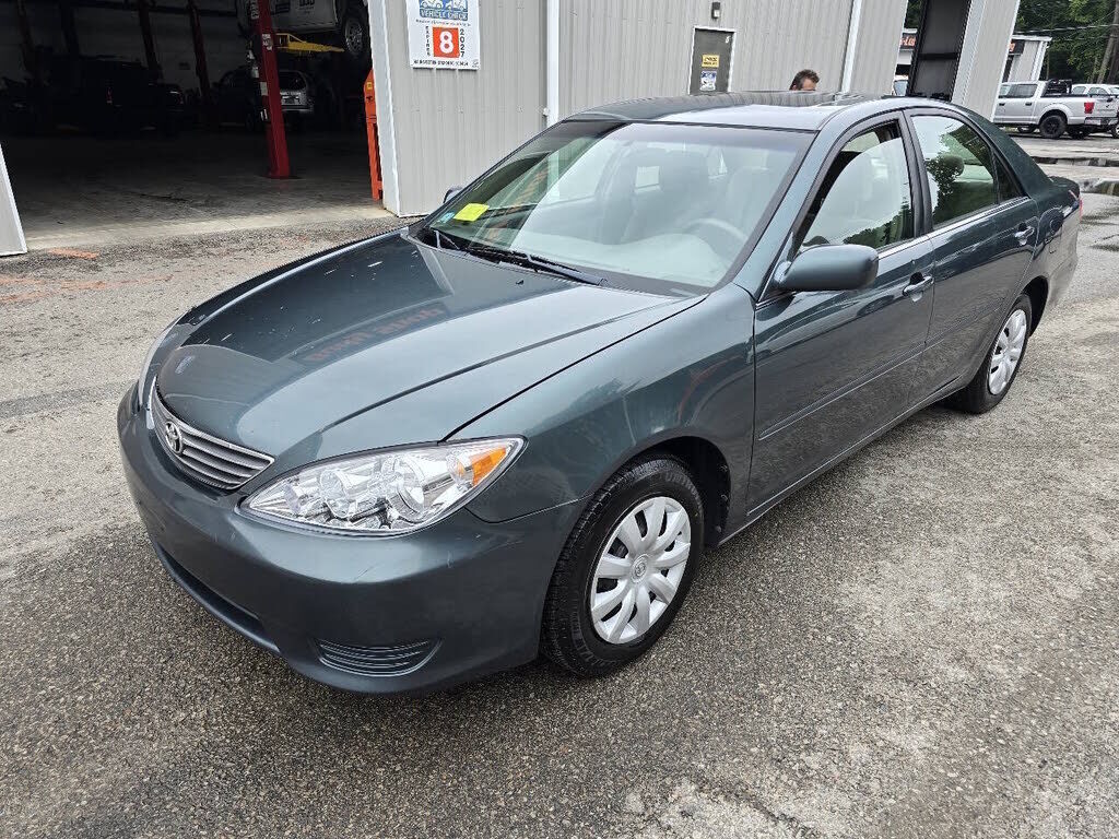 2005 TOYOTA Camry