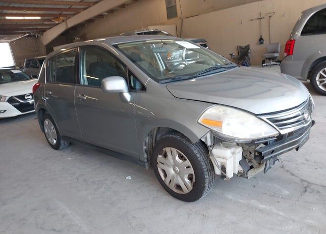 2010 NISSAN Versa