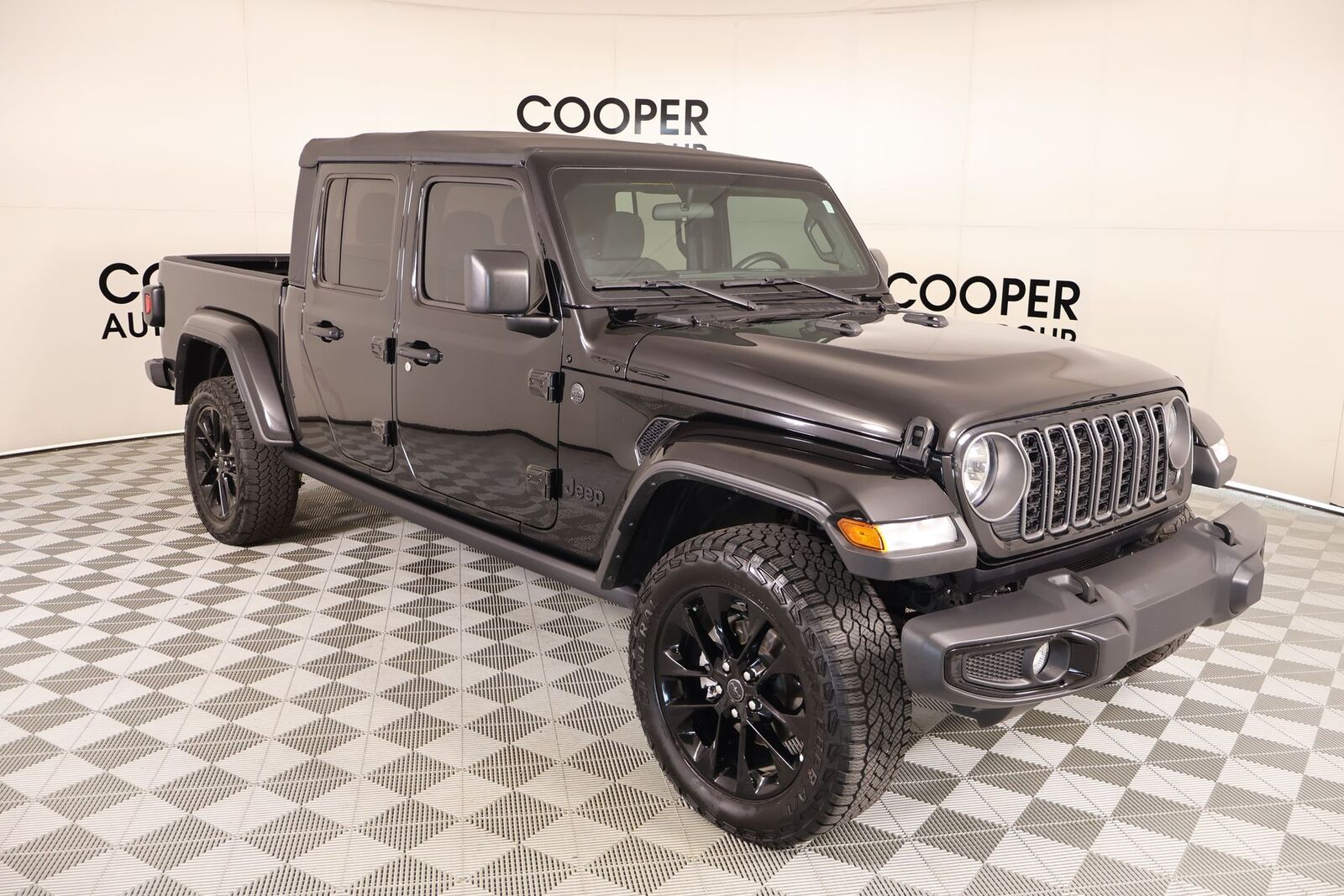 2025 JEEP Gladiator