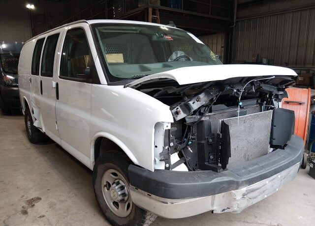 2020 CHEVROLET Express