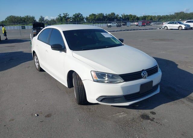 2013 VOLKSWAGEN Jetta