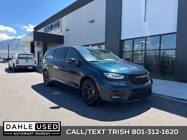 2022 CHRYSLER Pacifica