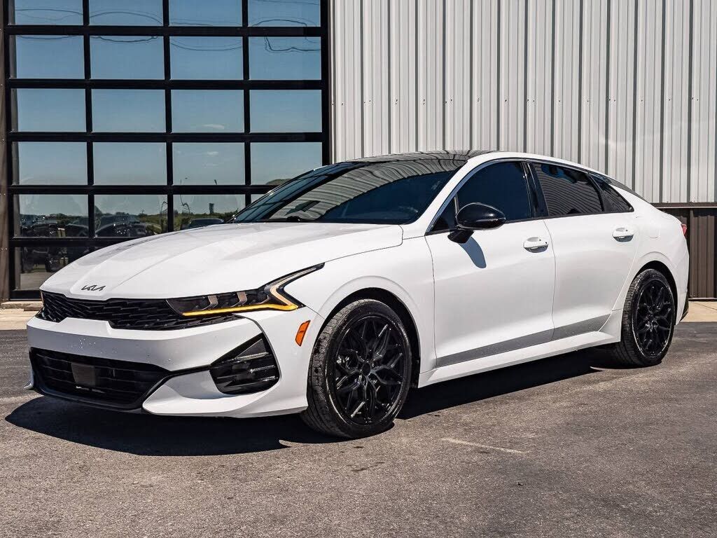 2022 KIA K5