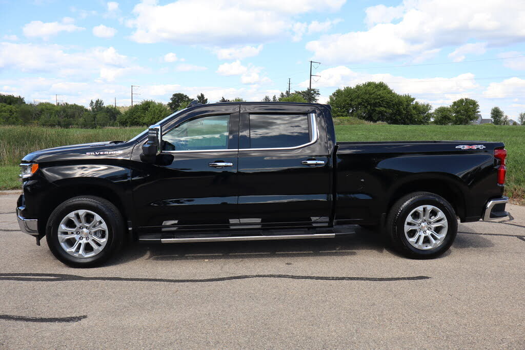 2025 CHEVROLET Silverado