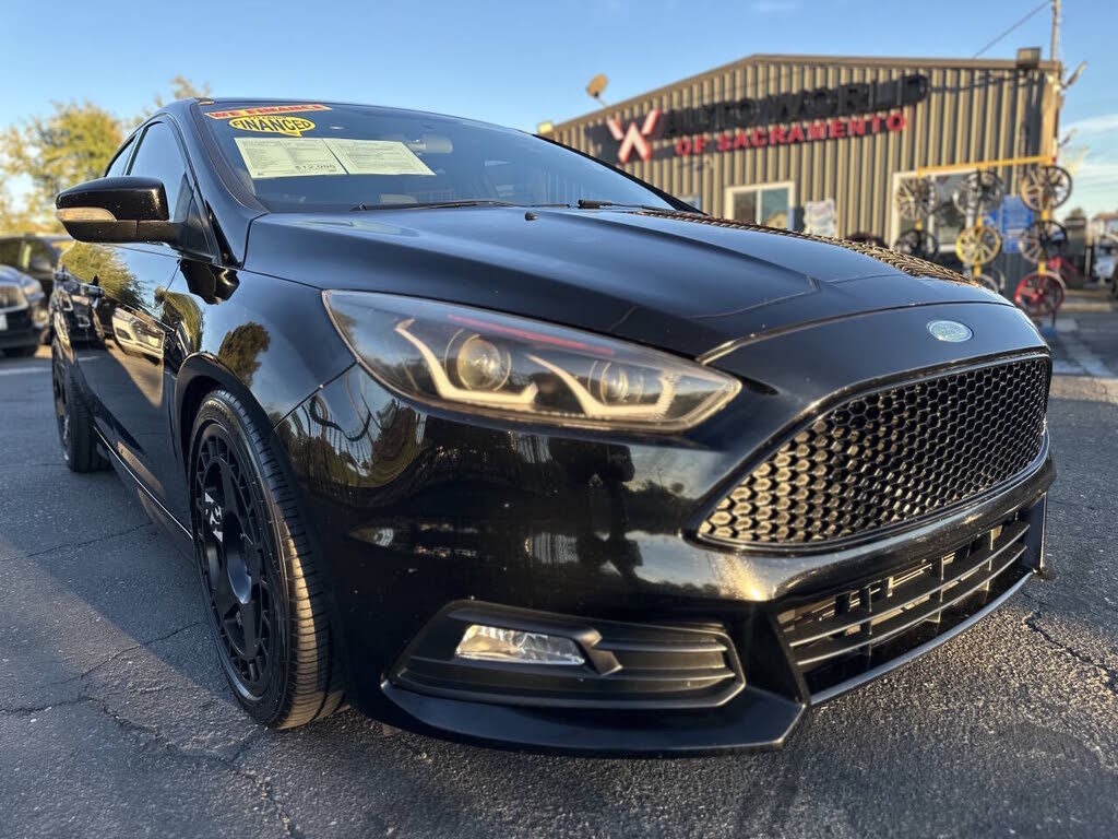 2017 FORD Focus