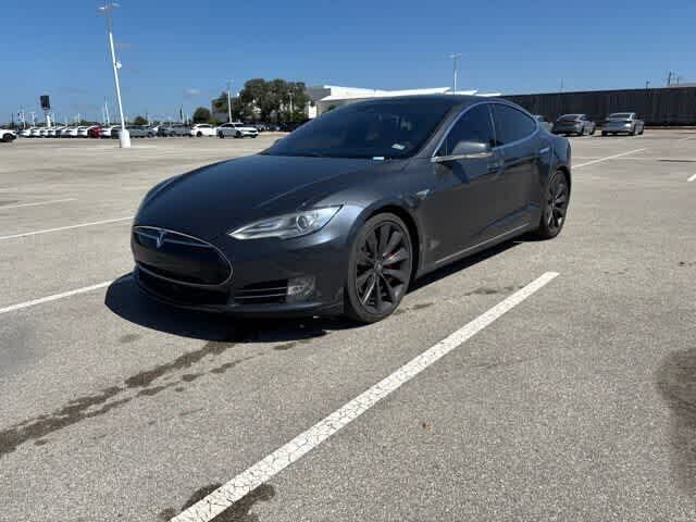 2015 TESLA Model S