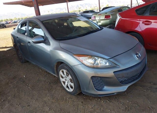 2012 MAZDA Mazda3