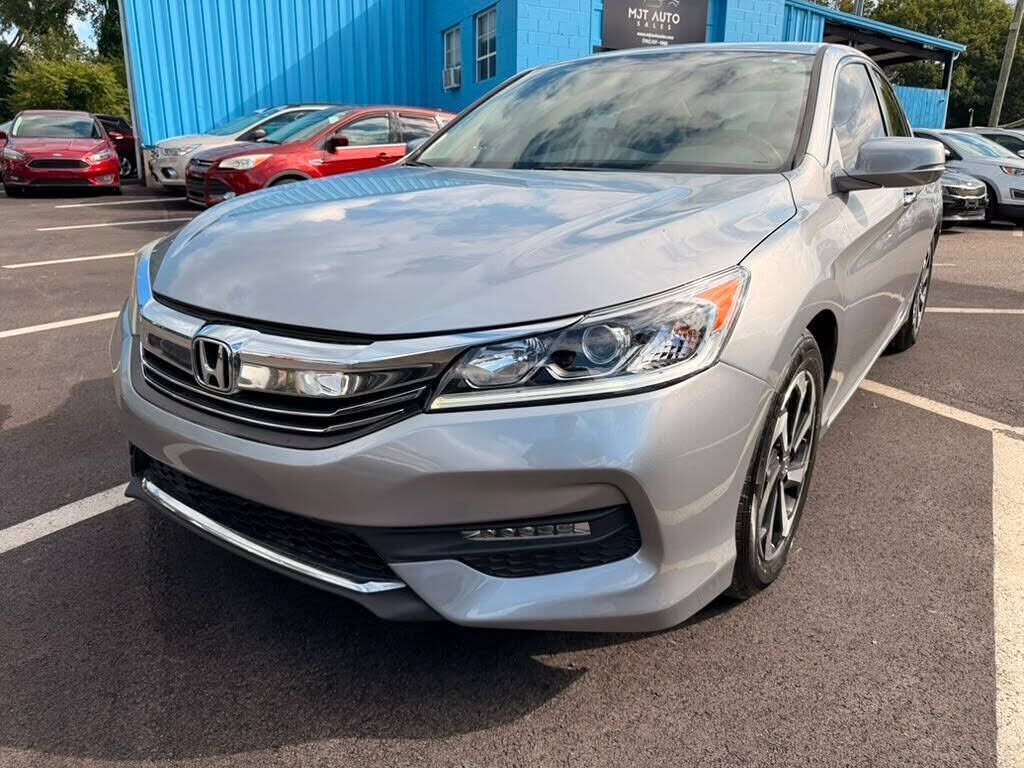 2017 HONDA Accord