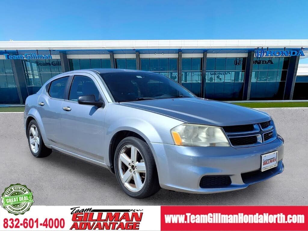 2013 DODGE Avenger