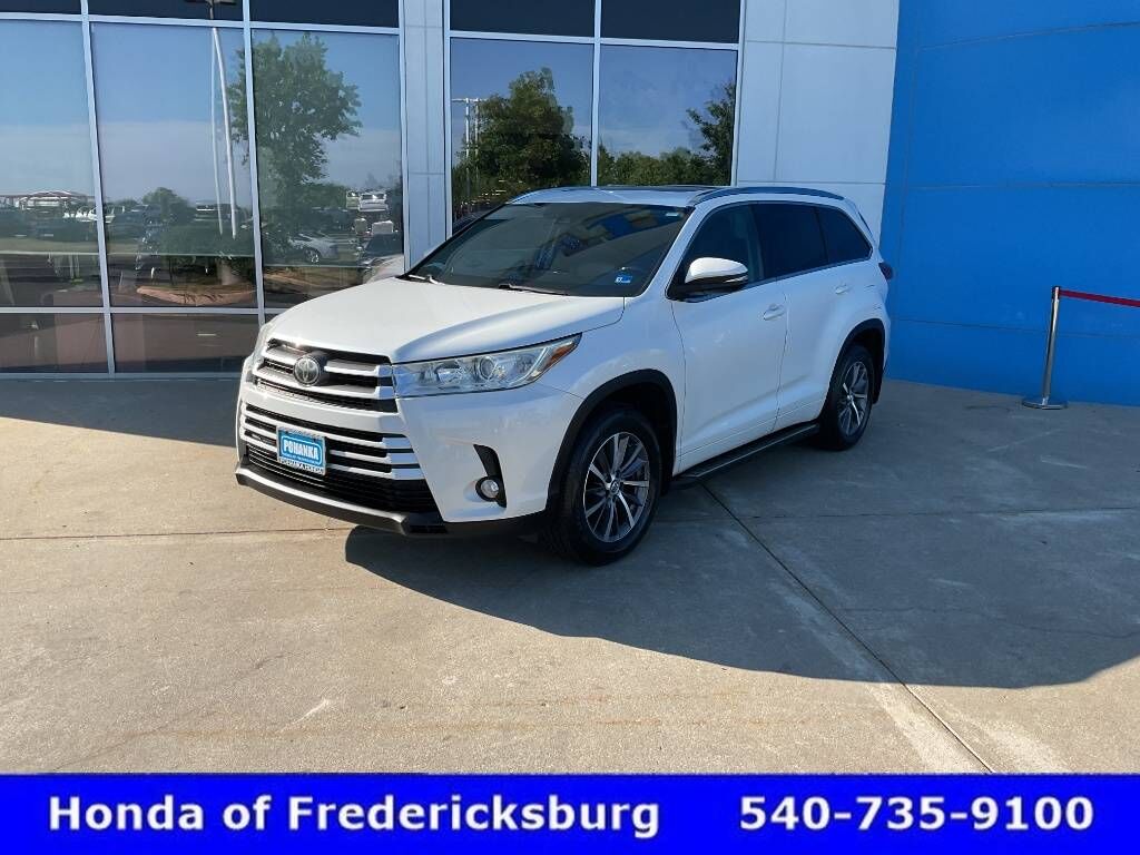 2018 TOYOTA Highlander