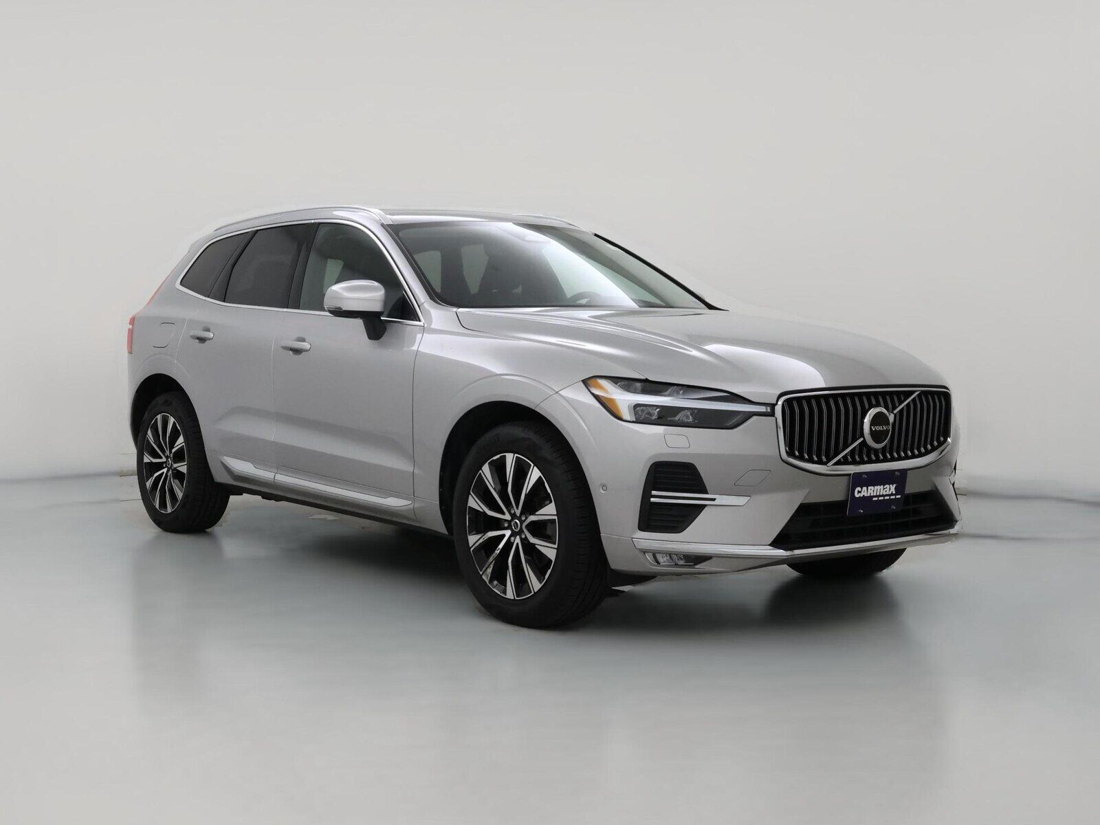2023 VOLVO XC60