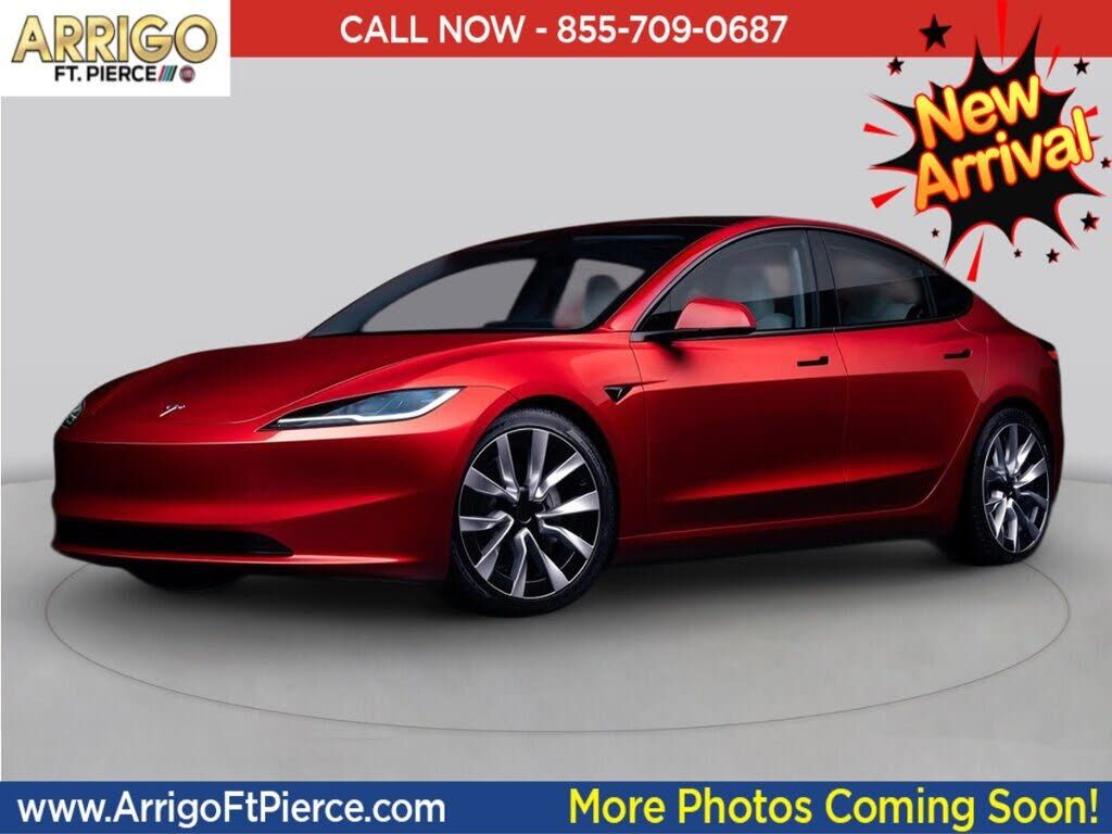 2025 TESLA Model 3