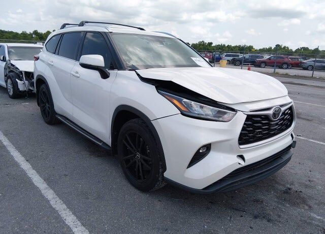2020 TOYOTA Highlander