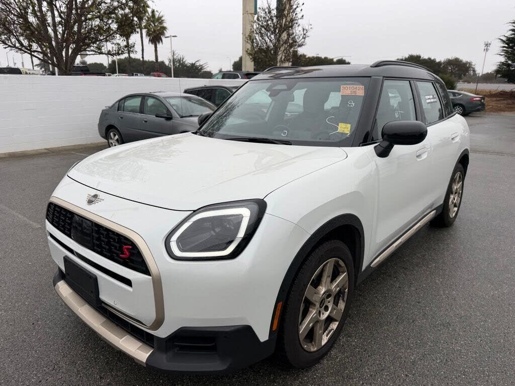 2025 MINI Countryman