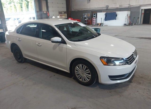 2015 VOLKSWAGEN Passat