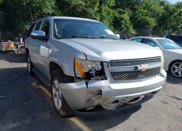 2010 CHEVROLET Tahoe