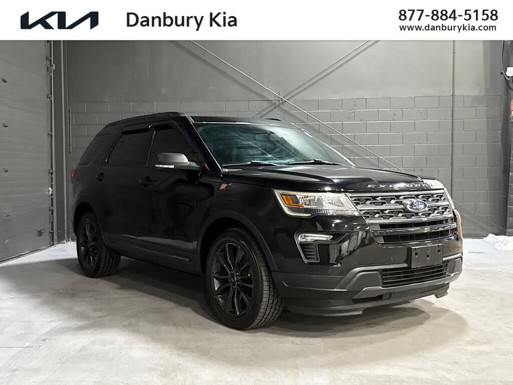 2019 FORD Explorer