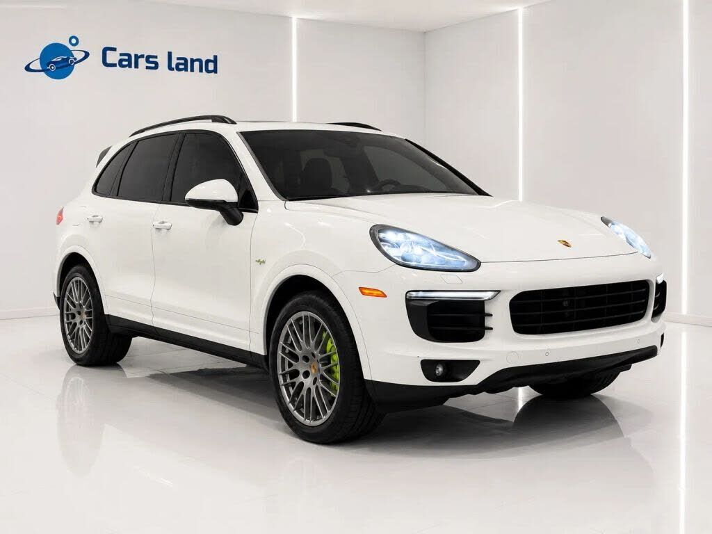 2018 PORSCHE Cayenne