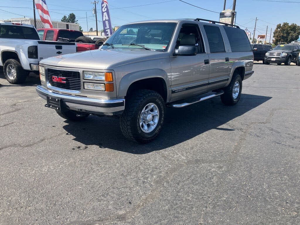 1999 GMC Suburban