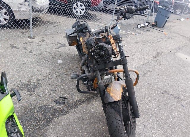 2017 VICTORY Gunner