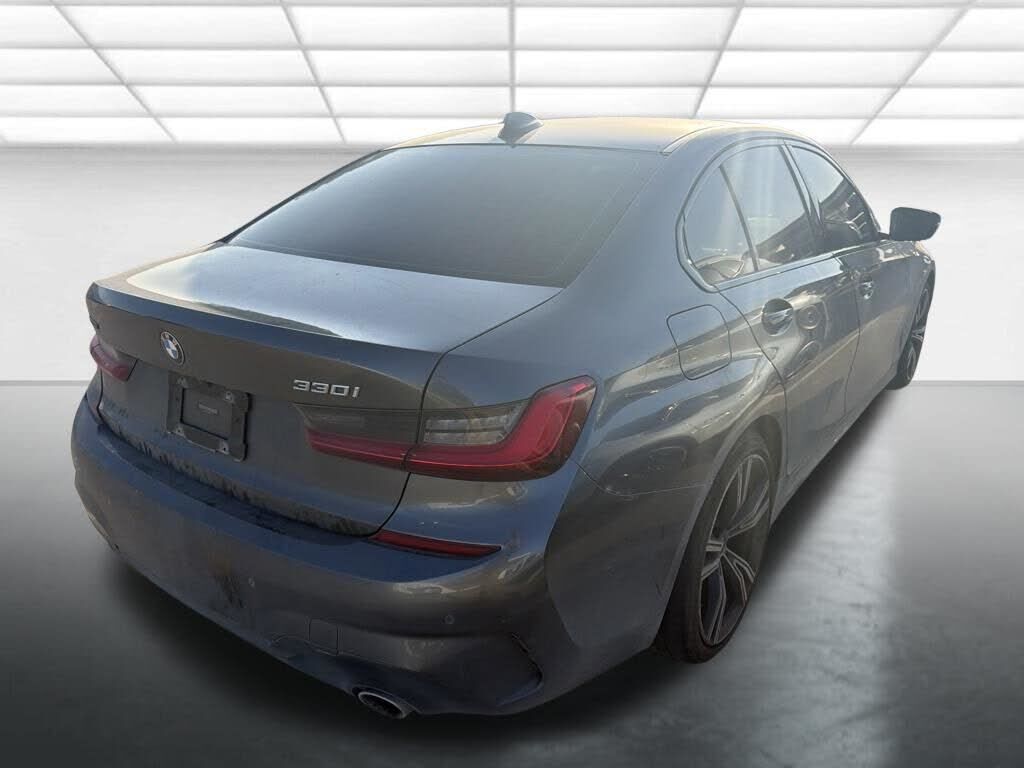 2021 BMW 330i
