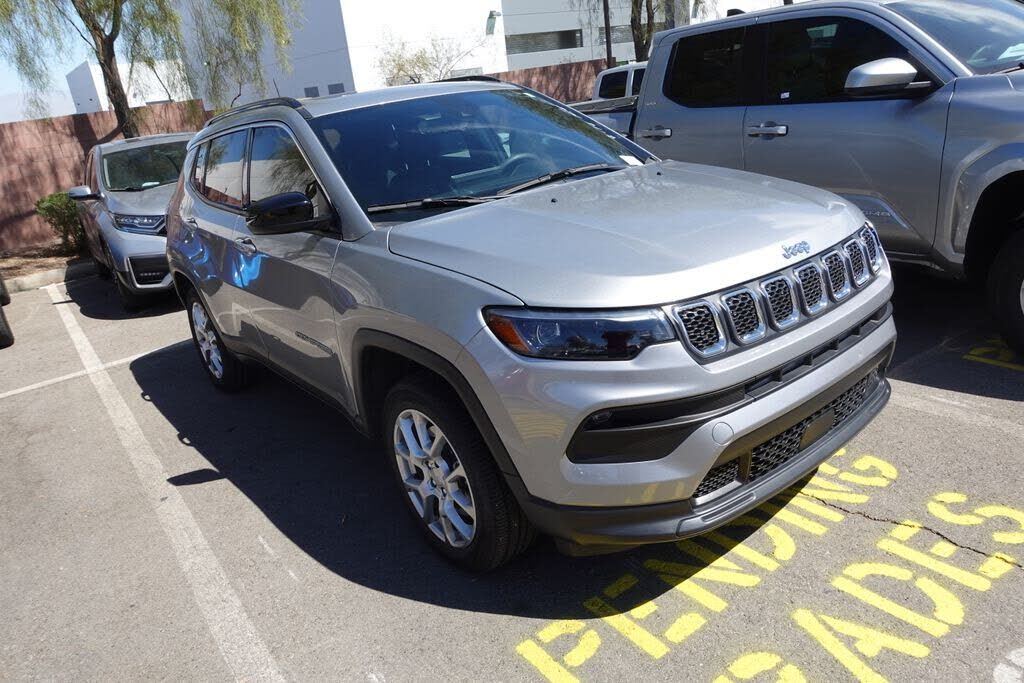 2023 JEEP Compass