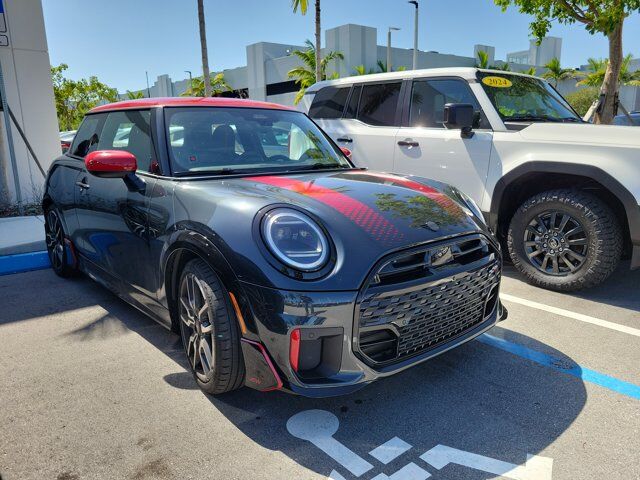2025 MINI Hardtop