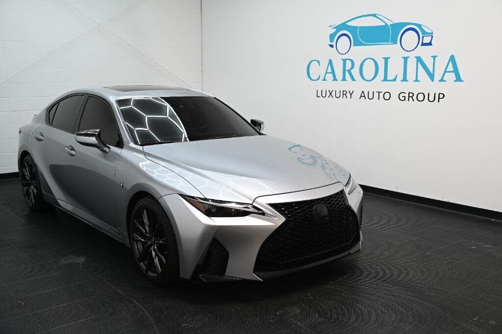 2022 LEXUS IS
