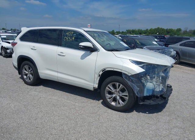2014 TOYOTA Highlander