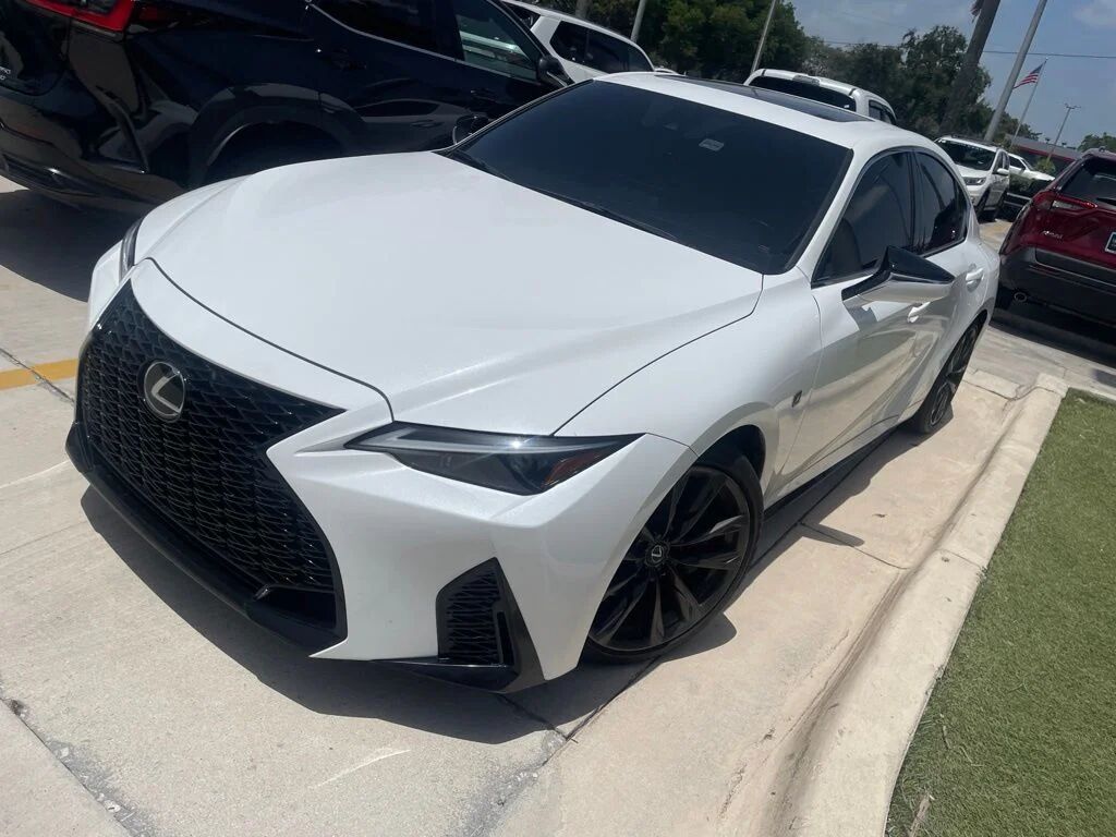 2025 LEXUS IS