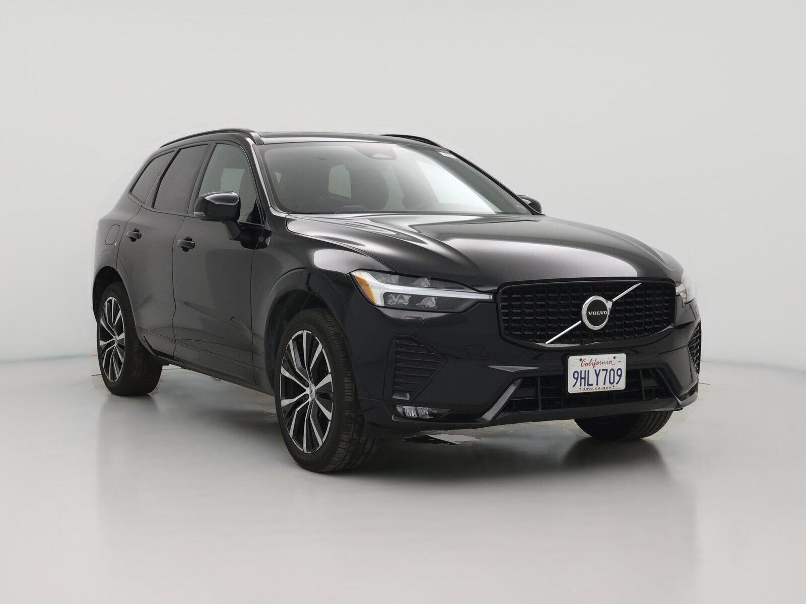 2023 VOLVO XC60