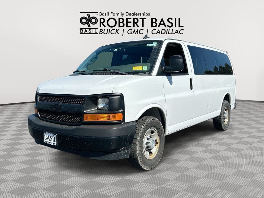 2017 CHEVROLET Express