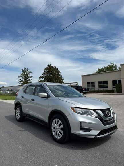 2017 NISSAN Rogue