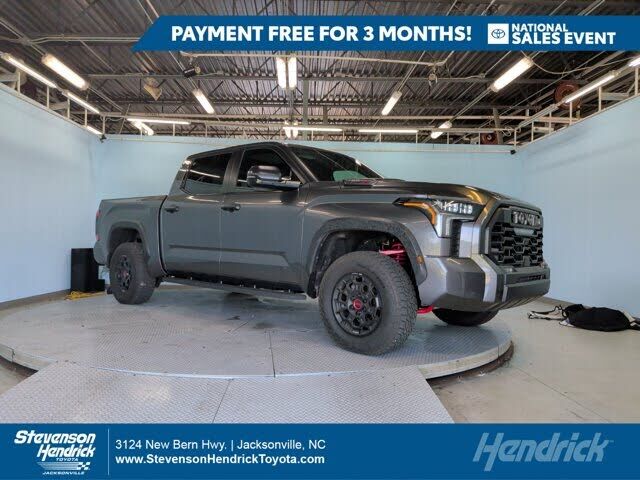 2025 TOYOTA Tundra