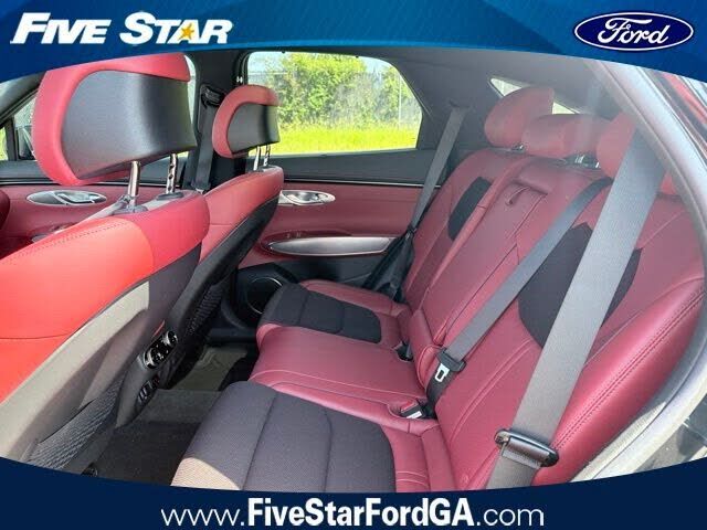 2025 GENESIS GV70