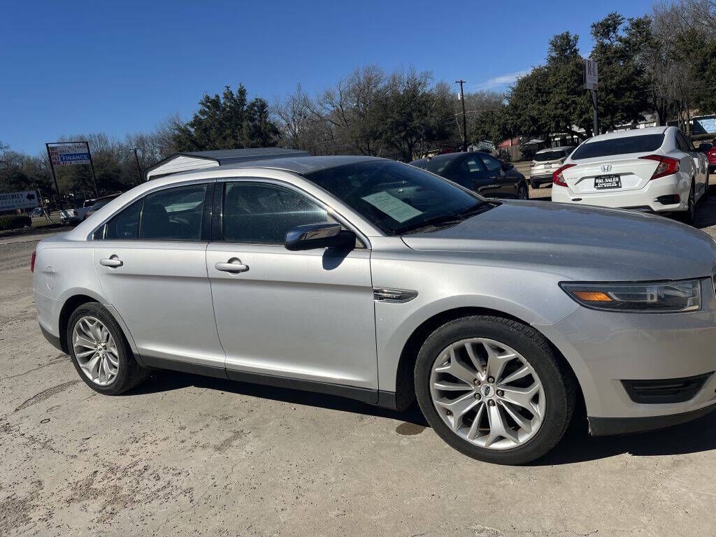 2019 FORD Taurus