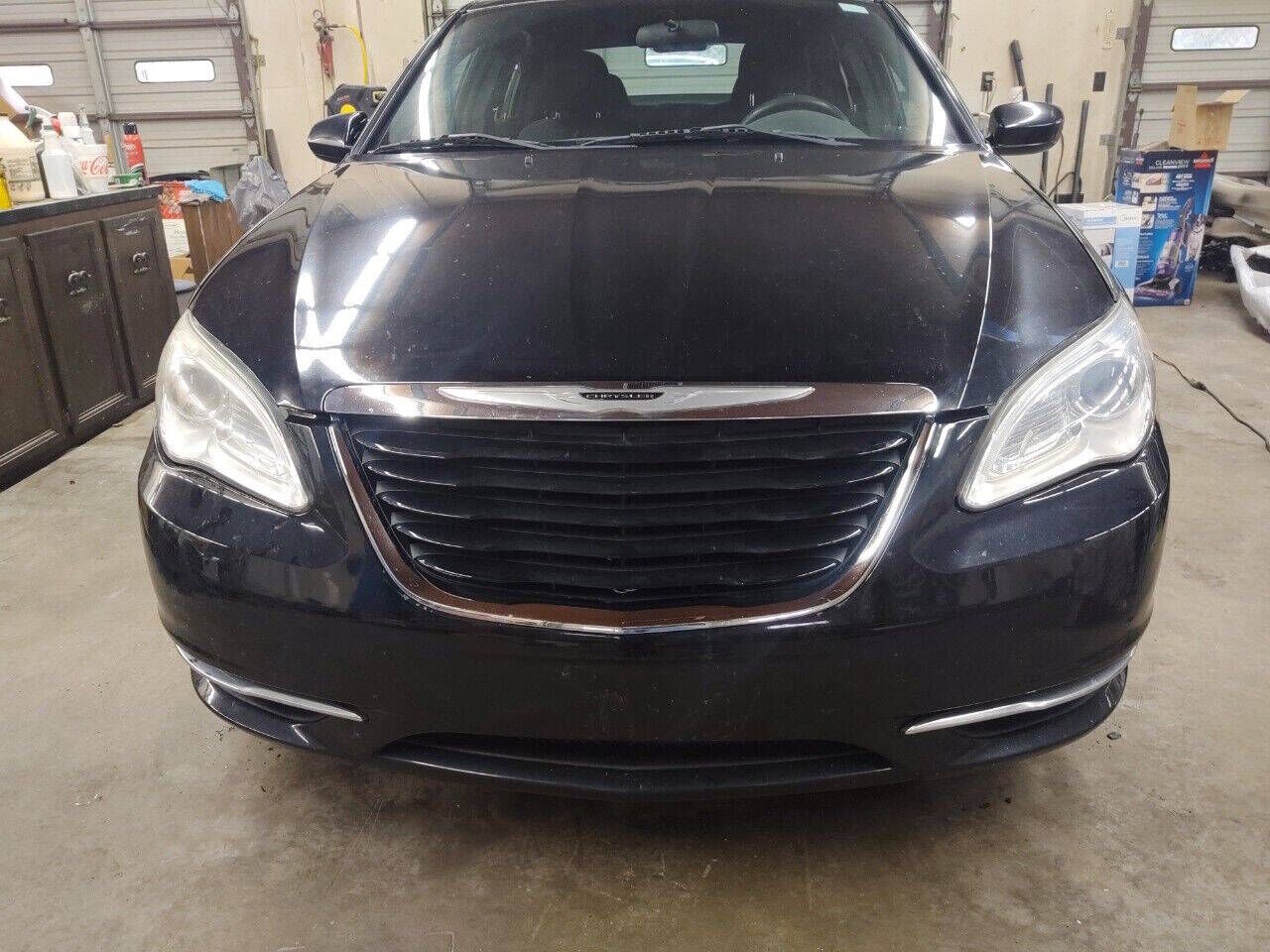 2012 CHRYSLER 200