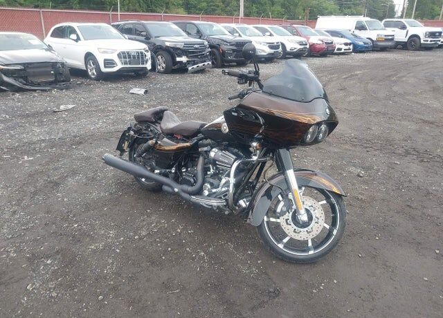 2012 HARLEY DAVIDSON CVO Road Glide Custom