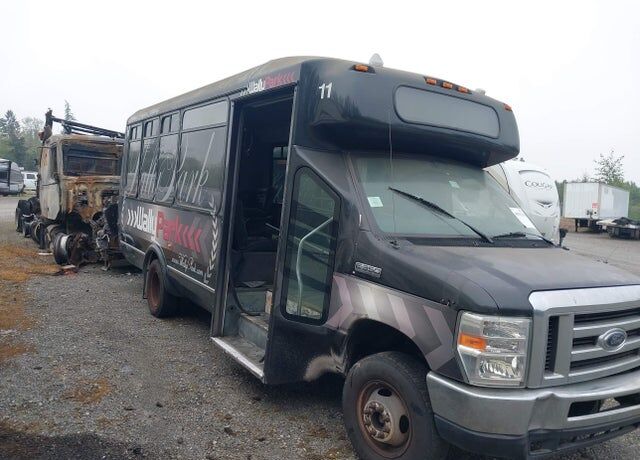 2011 FORD E-350
