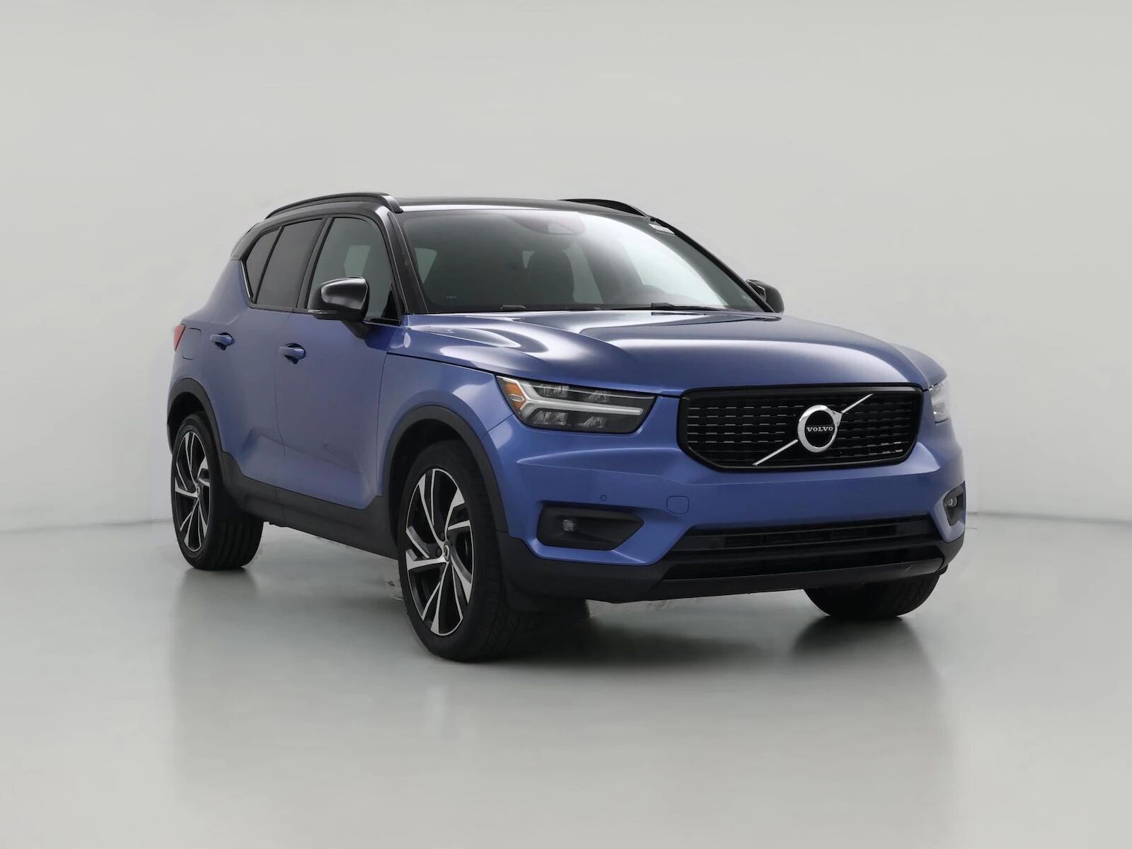 2020 VOLVO XC40