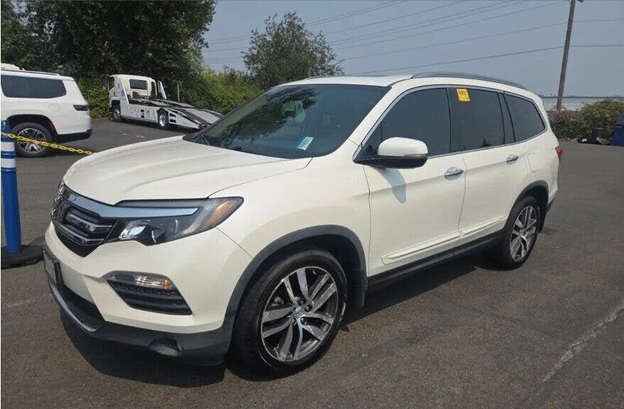2017 HONDA Pilot