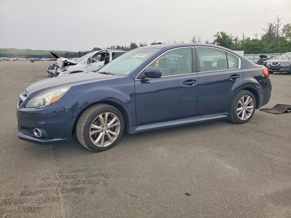 2013 SUBARU Legacy