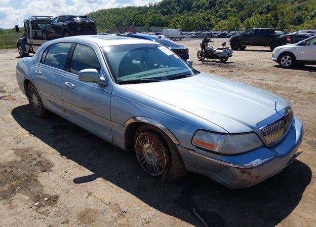2006 LINCOLN Town Car