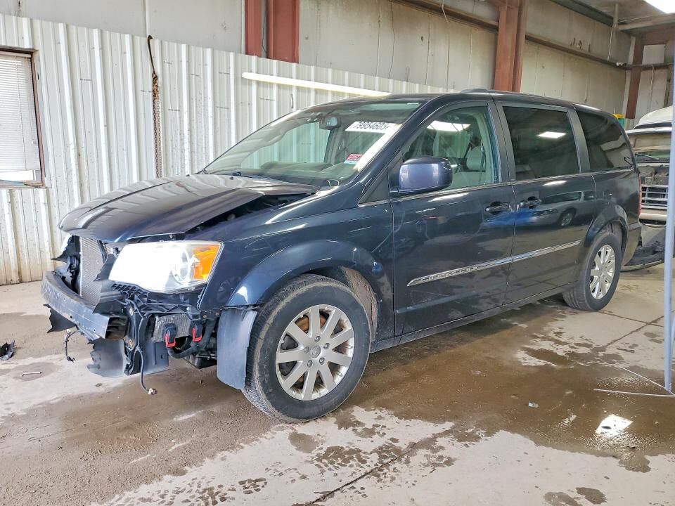 2013 CHRYSLER Town and Country