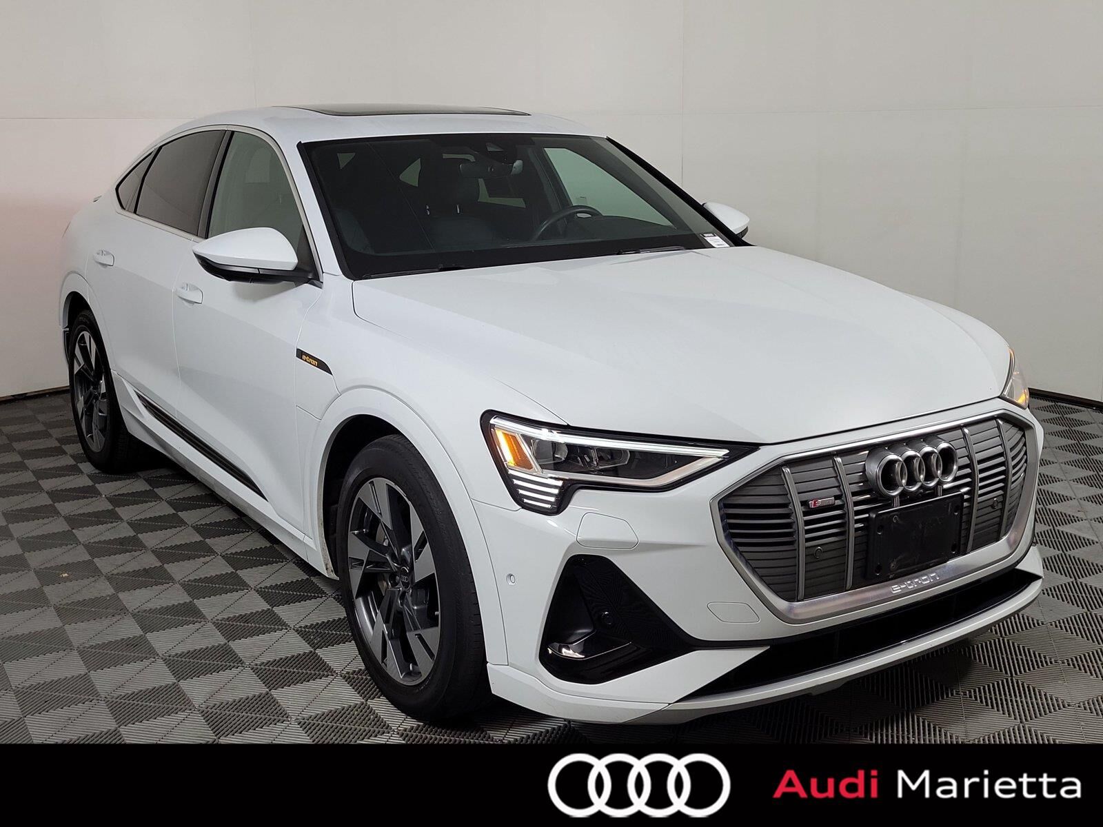 2023 AUDI e-tron