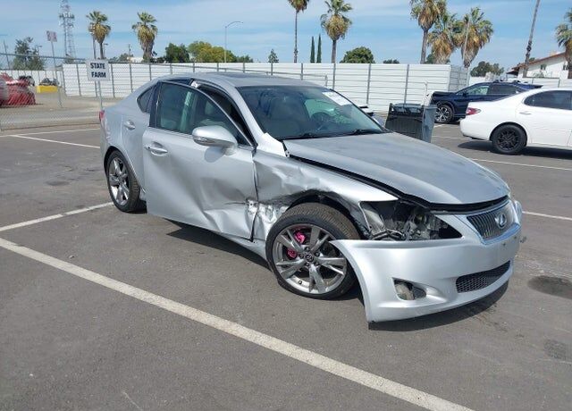 2009 LEXUS IS