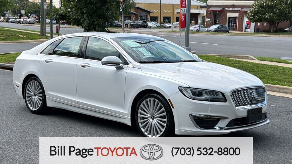 2017 LINCOLN MKZ