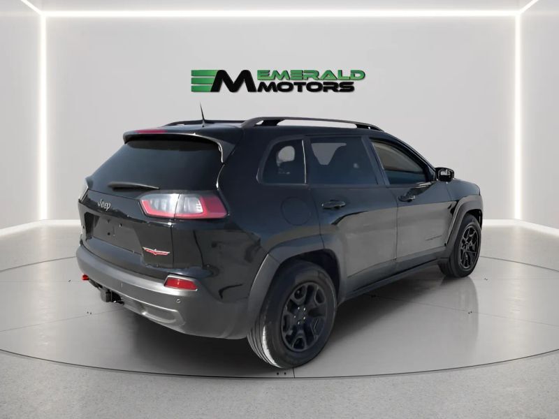 2020 JEEP Cherokee