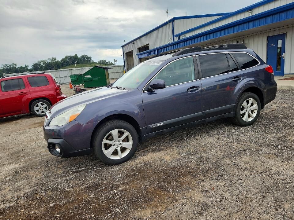 2014 SUBARU Outback