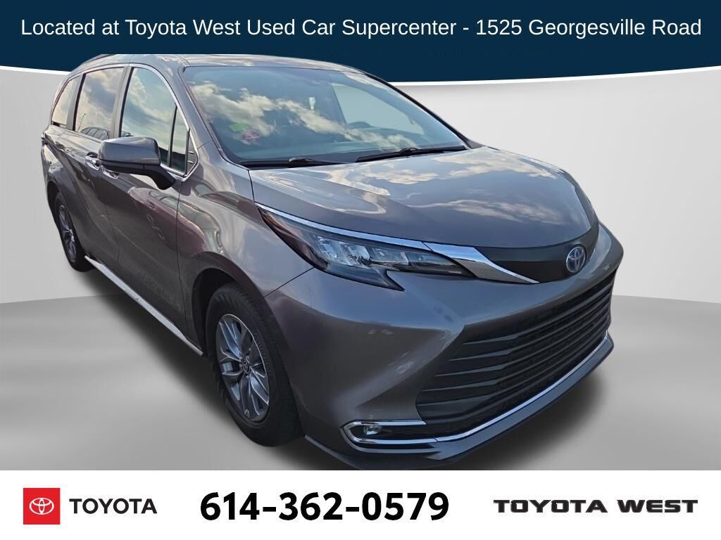 2024 TOYOTA Sienna